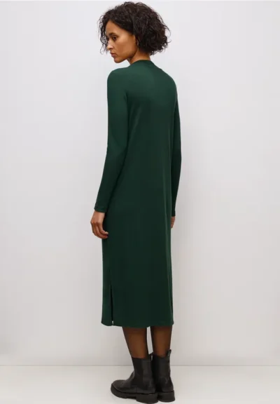 A1446781719136_4063047729989_3_m