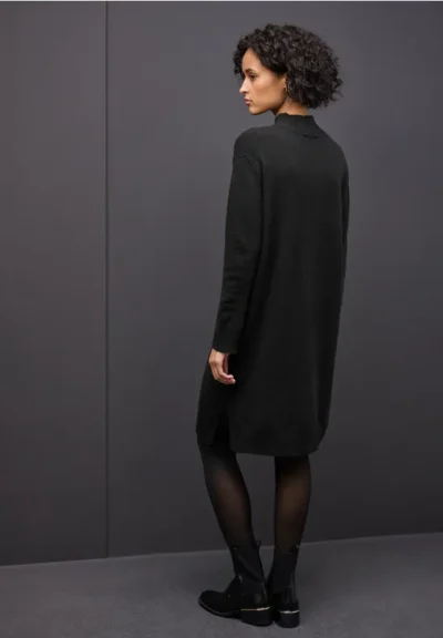 A1446931000136_4063047824141_3_m