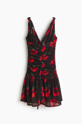 H & M - Ingerimpelde jurk met uitlopende rok - Zwart/Rozen