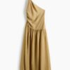 H & M - One-shoulderjurk met gedraaid detail - Beige