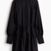 H & M - Jurk met strikceintuur - Zwart