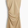 H & M - Jurk van interlocktricot met schoudervullingen - Beige