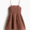 H & M - Strappy jurk met borduursel - Bruin