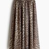 H & M - Uitlopende satijnen rok - Lichtbeige/Luipaarddessin