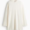 H & M - Jurk van wolmix met capuchon - Roomwit