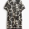 H & M - Tuniekjurk van viscose - Roomwit/Zwart Bloemen