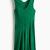 H & M - Uitlopende satijnen jurk - Groen