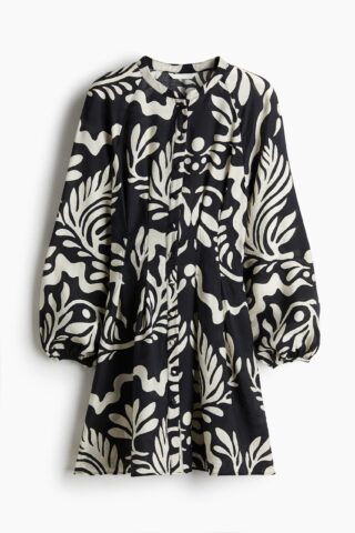 H & M - Getailleerde jurk - Zwart/Dessin