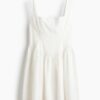 H & M - Jurk met borduursel en fit-flare silhouet - Wit