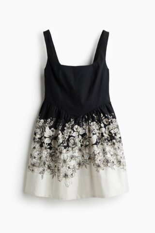 H & M - Jurk met uitlopende rok - Zwart/Bloemen