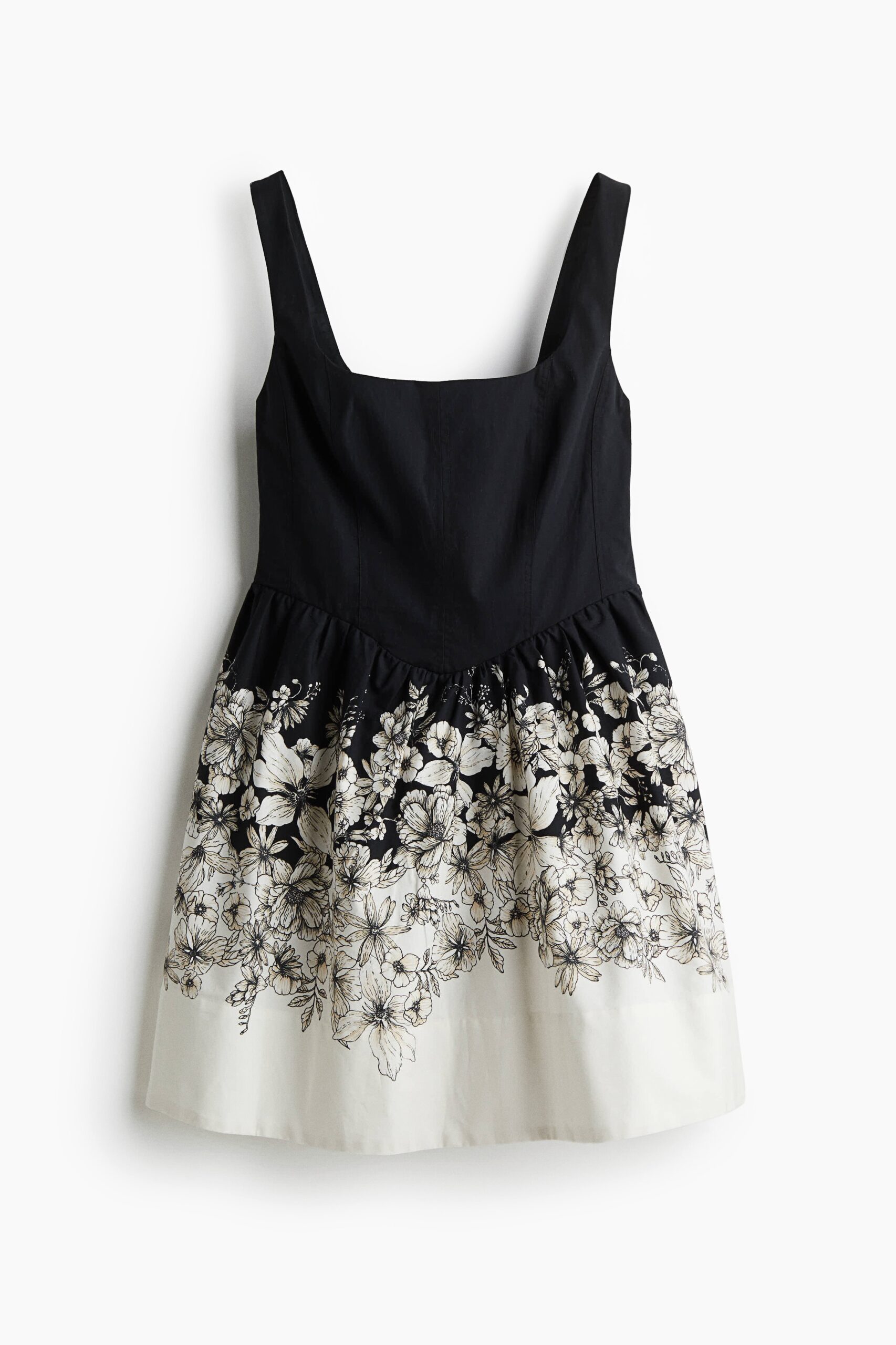 H & M - Jurk met uitlopende rok - Zwart/Bloemen H & M - Jurk met uitlopende rok - Zwart/Bloemen