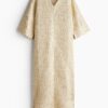 H & M - Kaftanjurk van brokaat - Goudkleurig