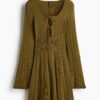 H & M - Uitlopende jurk - Olijfgroen