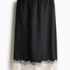 H & M - Rok met kanten bies - Zwart