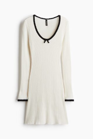 H & M - Ribgebreide bodyconjurk - Roomwit