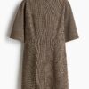 H & M - Mini-jurk met opstaand kraagje - Beige/Geruit