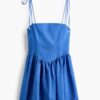 H & M - Jurk met borduursel en uitlopende rok - Blauw