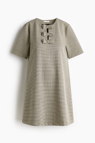 H & M - MAMA Shiftjurk met strikjes - Beige/Geruit