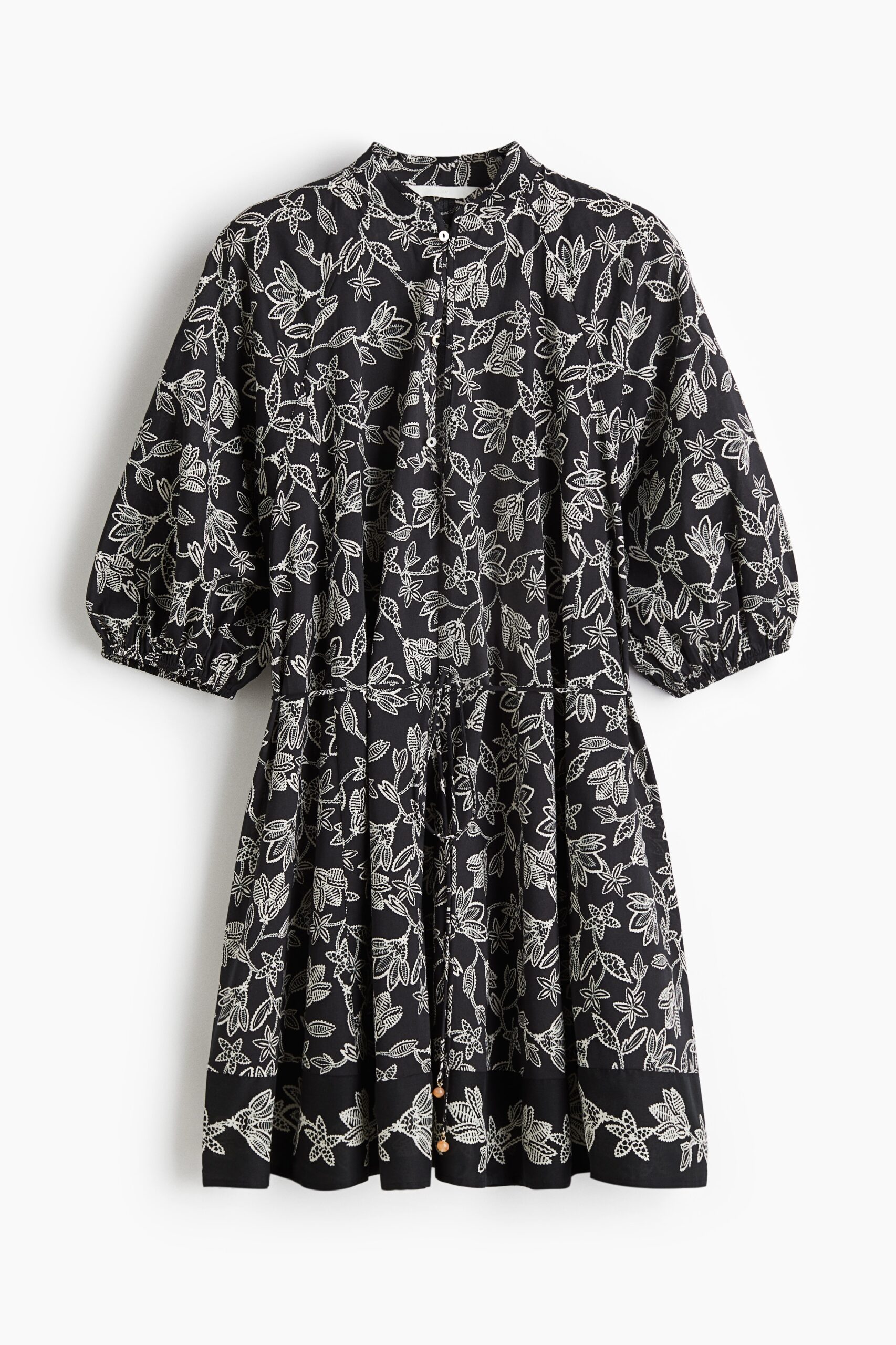 H & M - Jurk met strikceintuur - Zwart/Bloemen H & M - Jurk met strikceintuur - Zwart/Bloemen