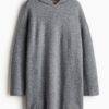 H & M - Fijngebreide capuchonjurk - Grijs Gemêleerd