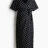 H & M - MAMA Crinklejurk met overslag - Zwart/Polkadot