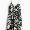 H & M - Strappy jurk met smokwerk - Wit/Zwarte Bloemen