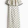 H & M - Off-the-shoulderjurk - Roomwit/Stippen