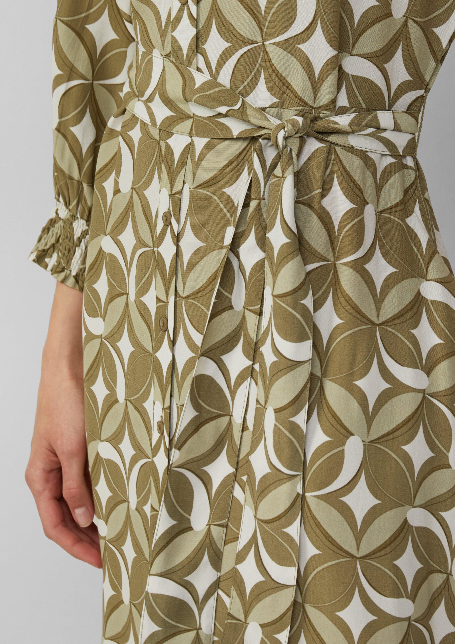 Lange viscose jurk met print all-over en strikceintuur - Afbeelding 2