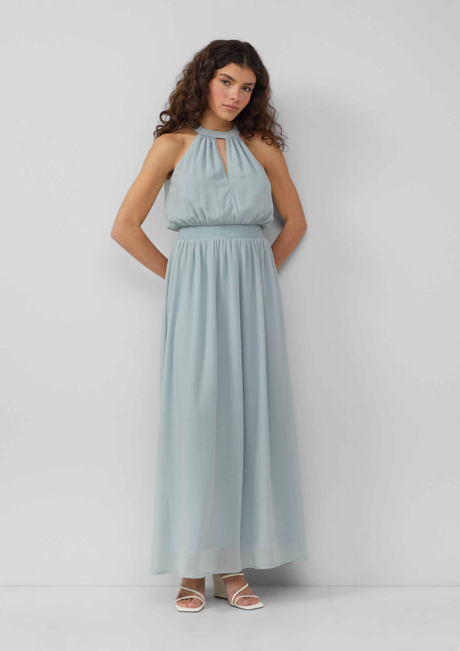 Lange chiffon jurk met gesmokt detail