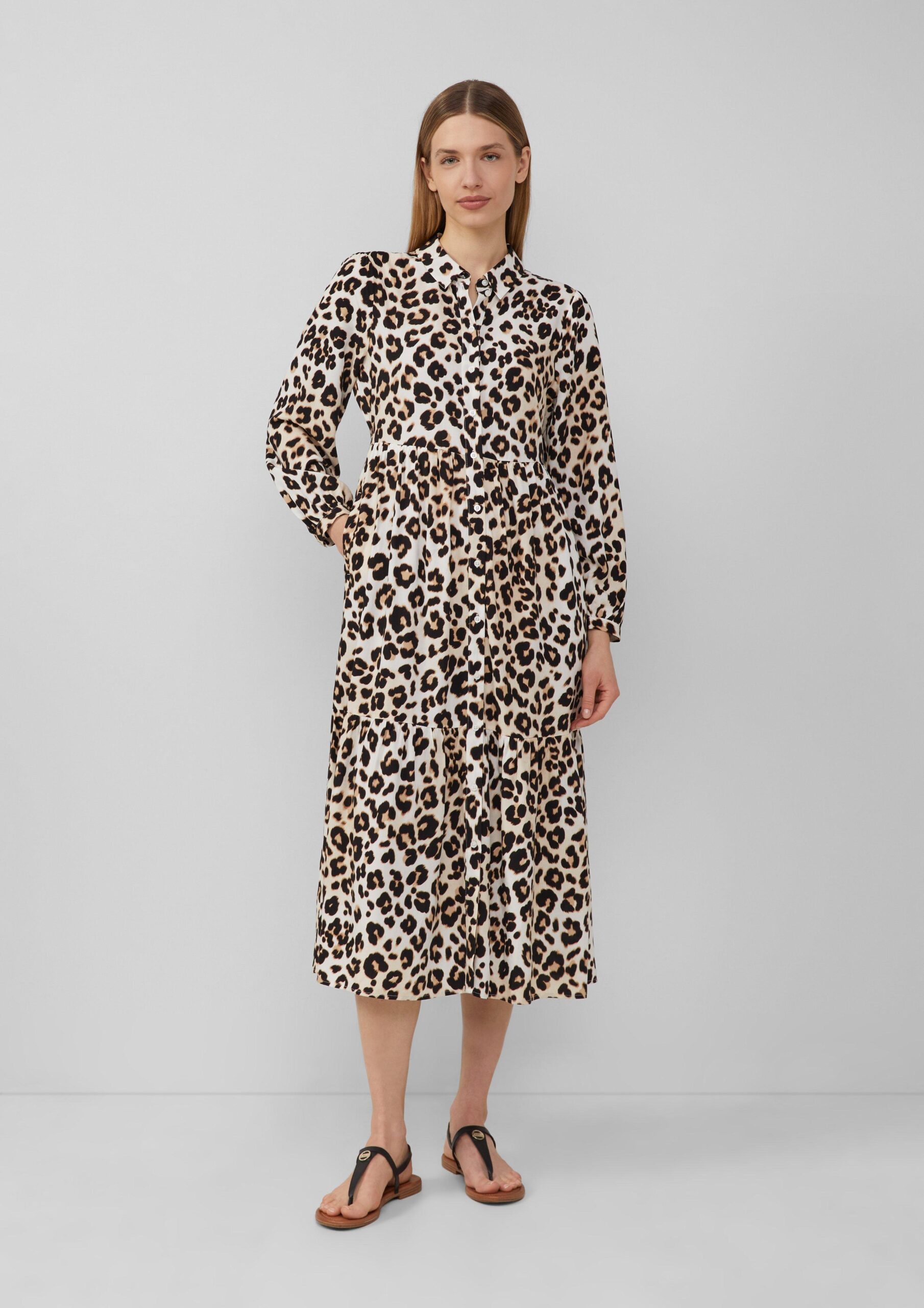 Viscose jurk in midilengte met luipaardmotief