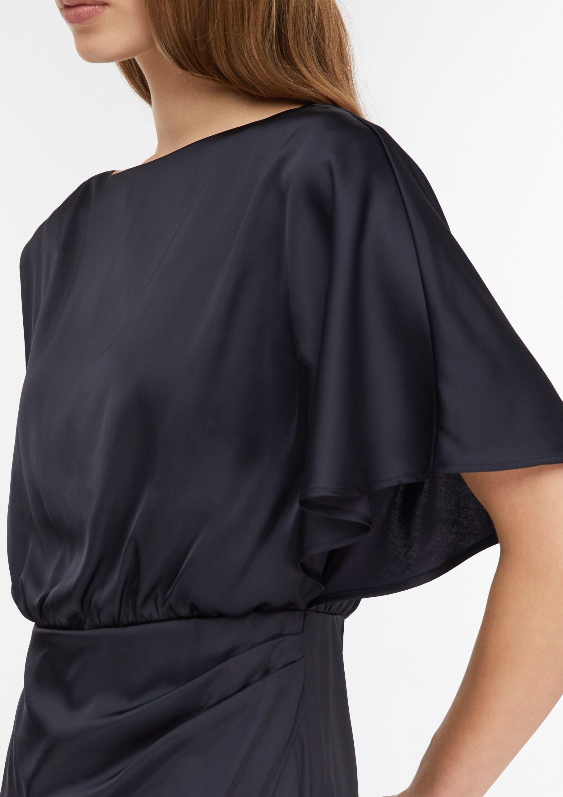 Asymmetrische satijnen jurk met drapering - Afbeelding 2
