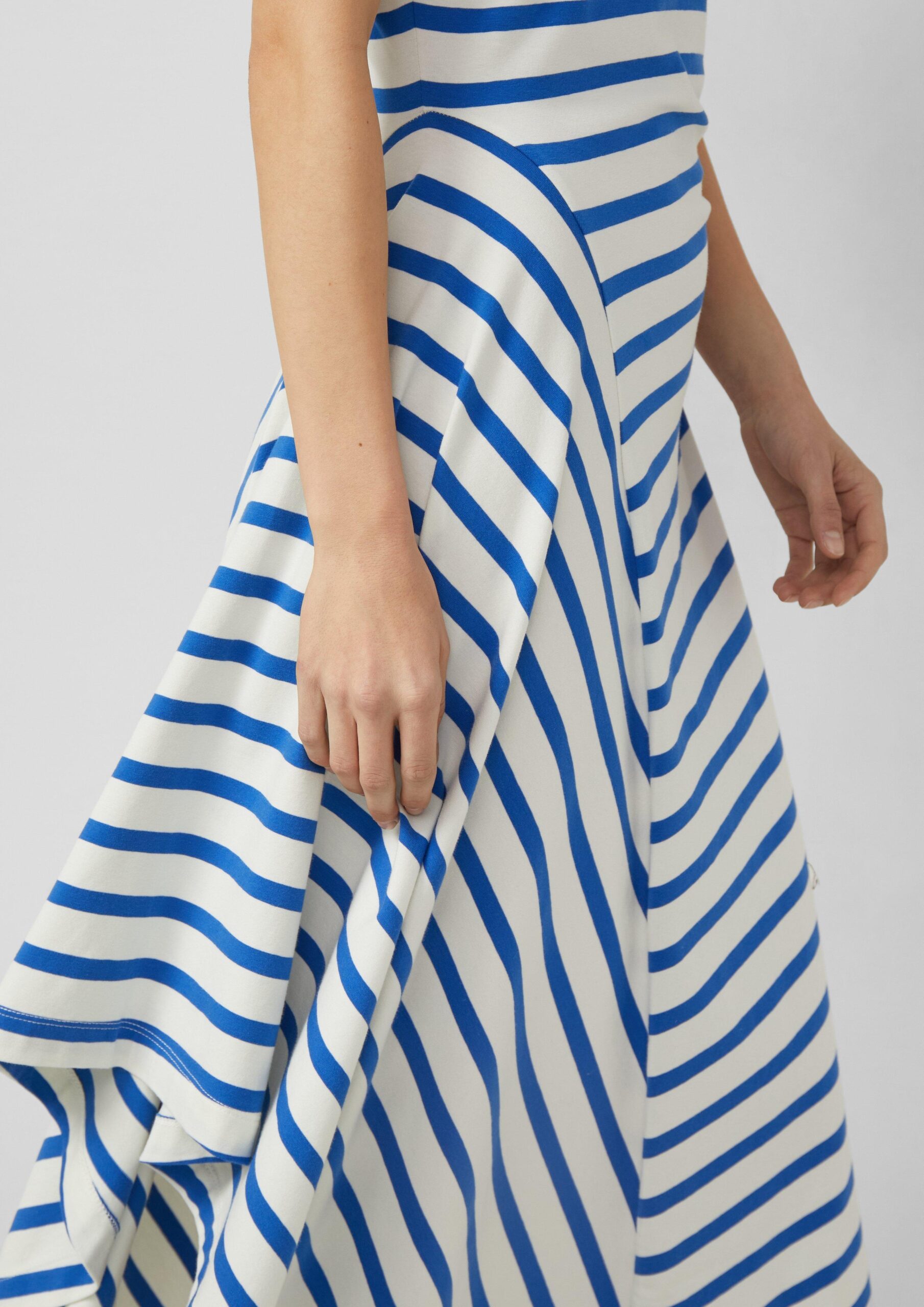 Asymmetrische jersey jurk met plooien - Afbeelding 2