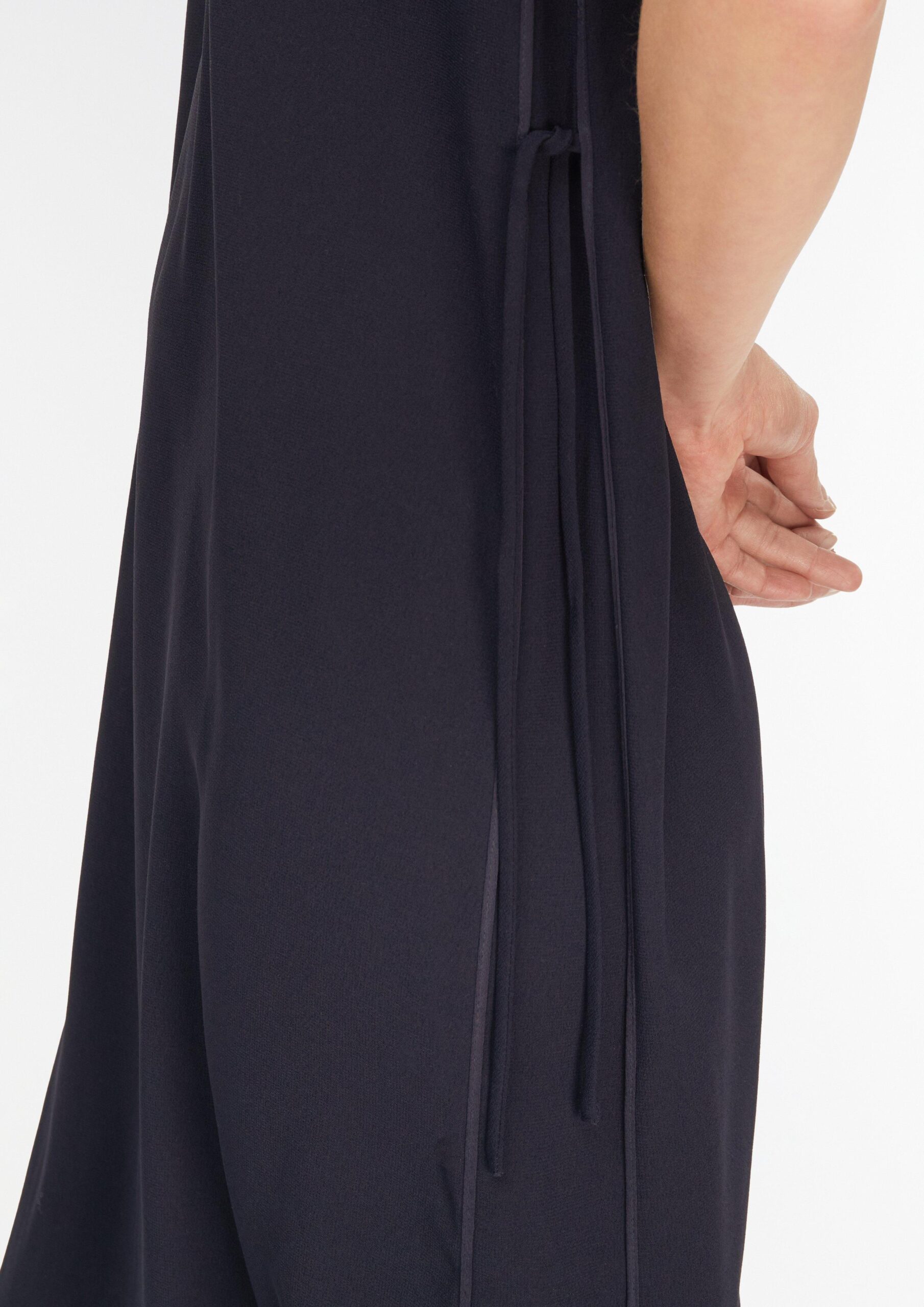 Losse viscose crêpe jurk met stropdas details - Afbeelding 2