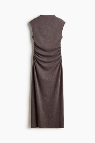 H & M - Mouwloze jurk met turtleneck - Donkertaupe Gemêleerd
