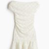 H & M - Gedrapeerde off-the-shoulderjurk - Wit