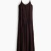 H & M - Jurk van modal met platte plooitjes - Donkerbruin