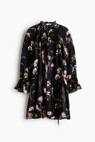 H & M - Tuniekjurk met strikceintuur - Zwart/Bloemen